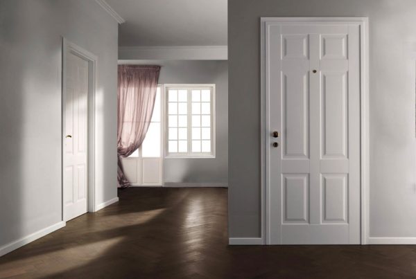 come pulire porte in legno