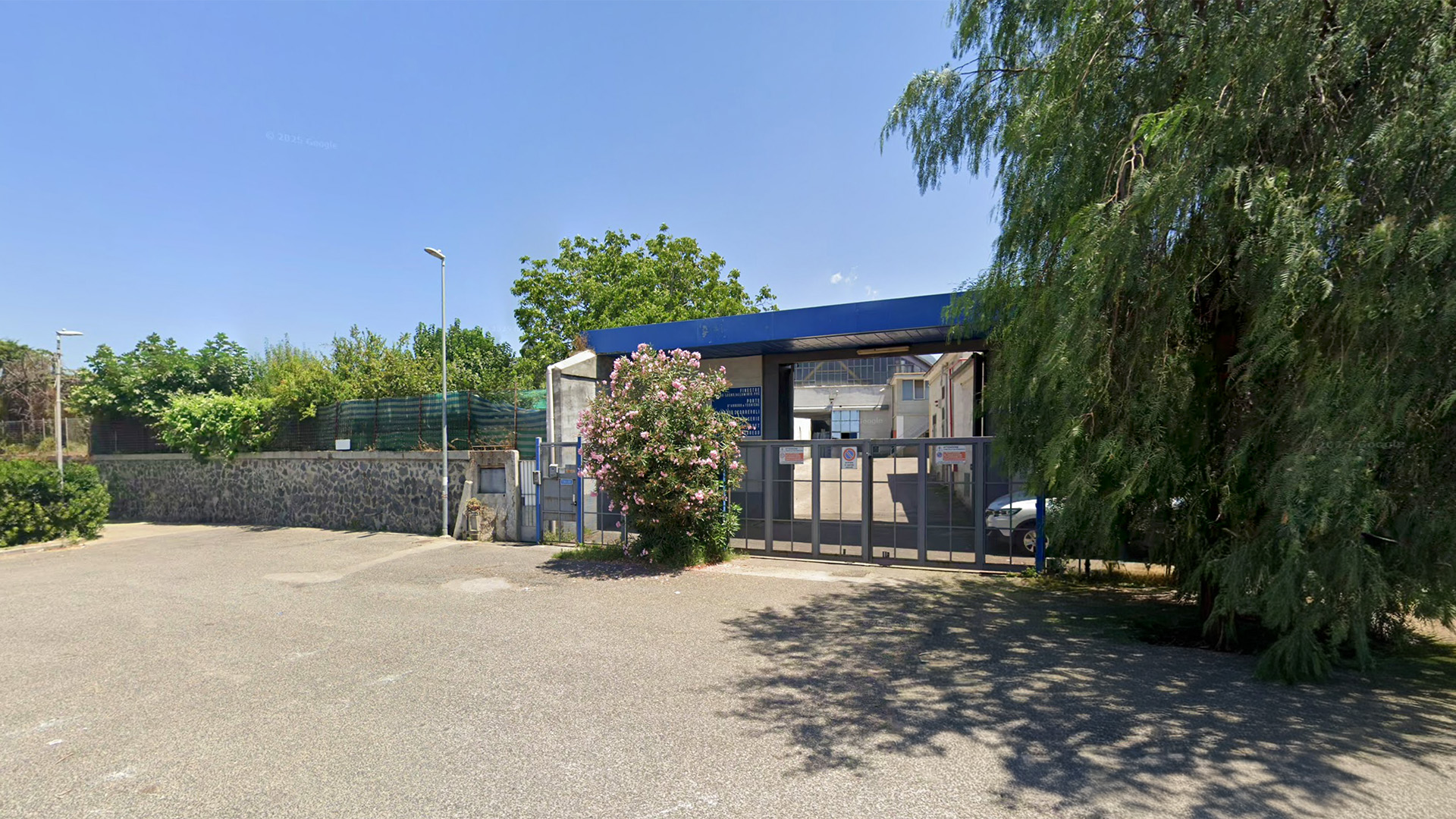 Showroom Giorgio Senatore a Ercolano, vista esterna